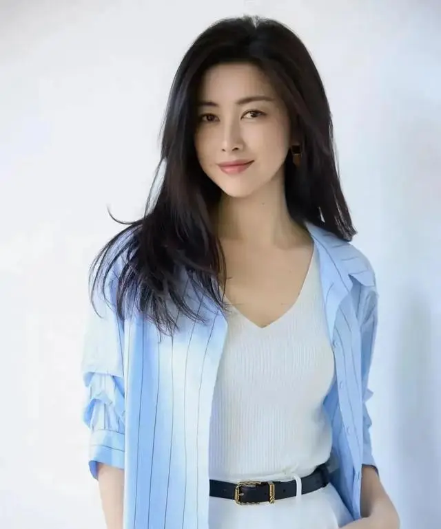 朱珠《蜜语纪》大结局引爆职场共鸣，许蜜语辞职背影成现象级符号 | 相关图片